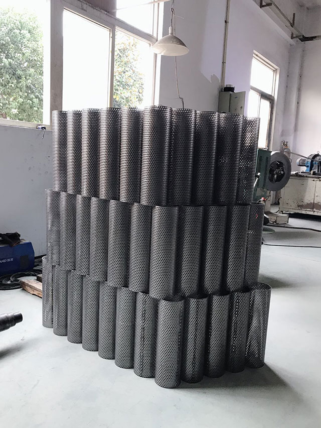 沖孔直縫焊管廠(chǎng)家 沖孔直縫焊管廠(chǎng)家